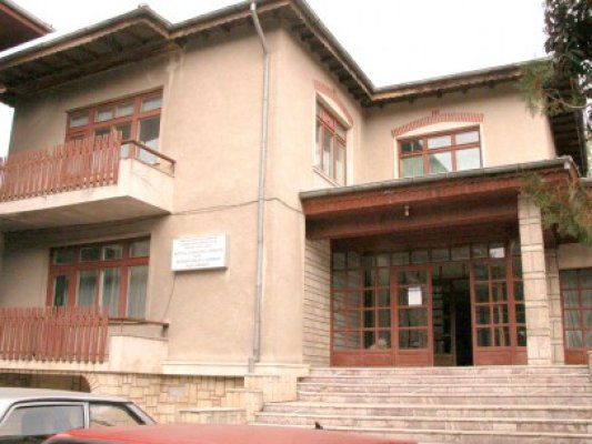 Doi paznici au murit la locul de muncă, în Constanţa